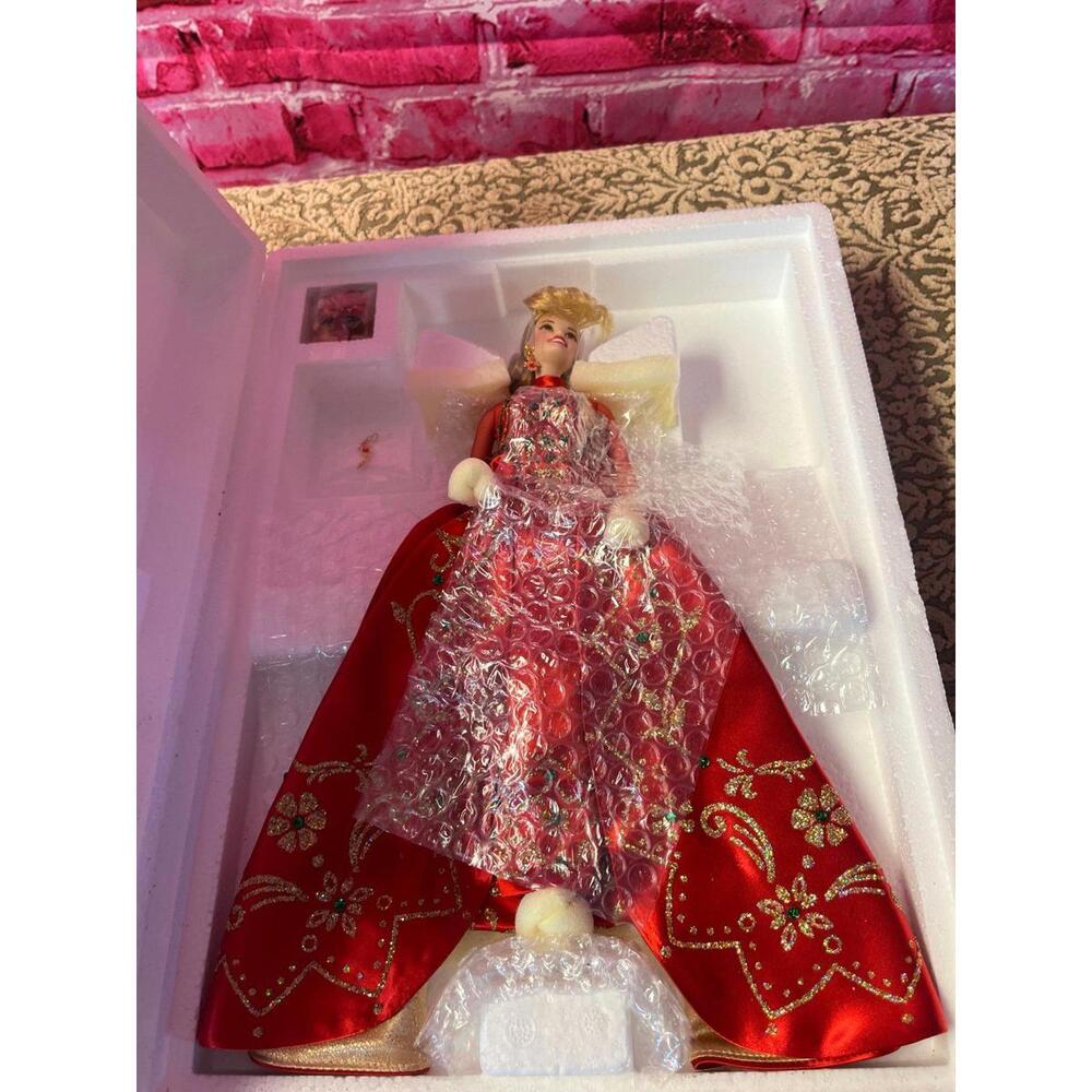 1998 holiday gift‎ porcelain Barbie